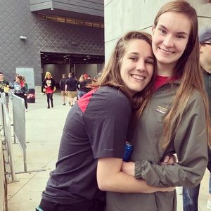 Meet your Posher, Becca